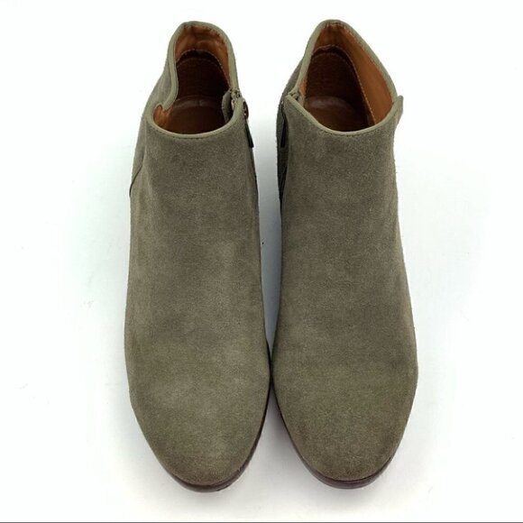 Crown vintage Tabitha ankle bootie 9.5 taupe suede - Picture 3 of 11